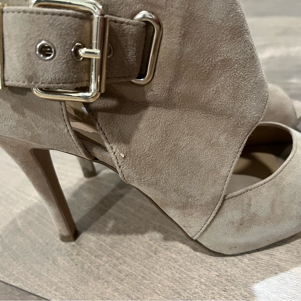 Nine West tan suede ankle heel with buckle